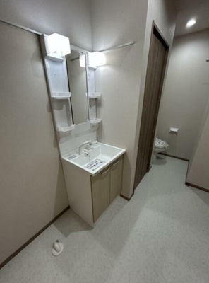 【独立洗面台】 | キャビン3