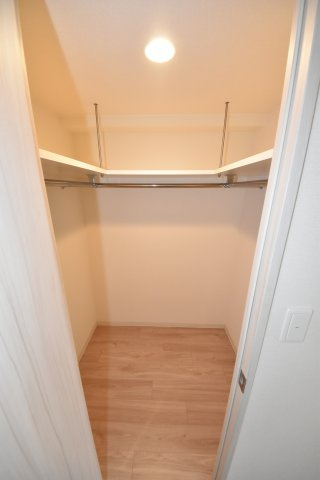 プレサンス江戸堀のその他|室内の建具や床などの色は現状を優先します。