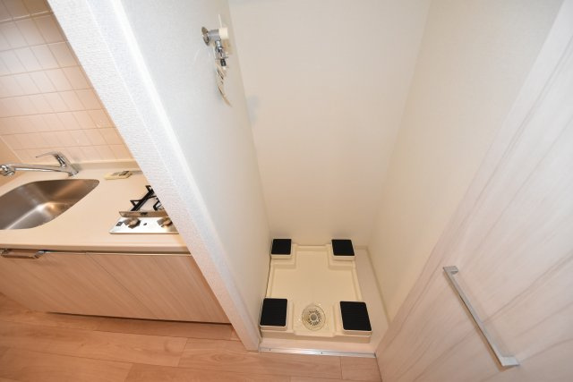 プレサンス江戸堀のその他|室内の建具や床などの色は現状を優先します。