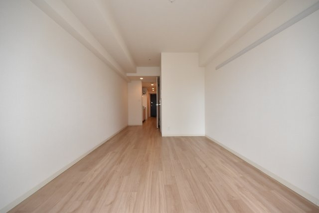 プレサンス江戸堀の洋室|室内の建具や床などの色は現状を優先します。