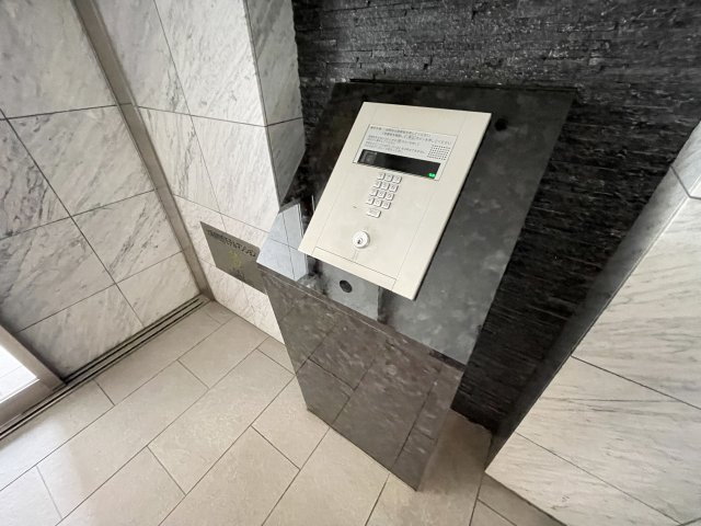 プレサンス江戸堀の防犯設備