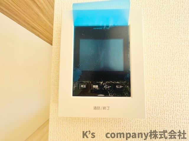 ◎茅ヶ崎市南湖４丁目　新築戸建　1号棟のセキュリティ|訪問者の顔が確認できるテレビモニター付きインターフォン☆