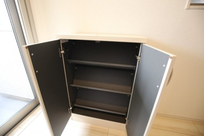 【玄関】 | ラ・ルーチェ