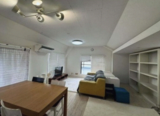 ライオンズマンションお花茶屋駅前通りの居間・リビング