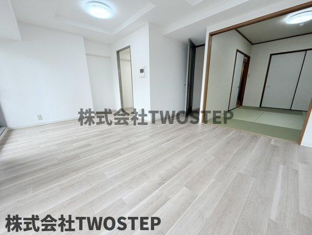 ローレルハイツ神戸1号棟の洋室