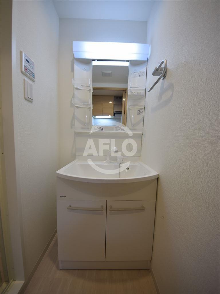 スプランディッド難波Ⅱの洗面所|スプランディッド難波II　洗面脱衣所