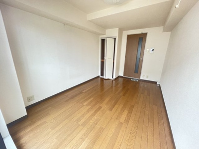 【洋室】 | キューブ豊里 | ゆったりした洋室です