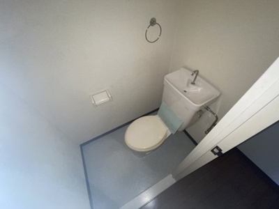 【トイレ】 | キューブ豊里 | シンプルで使いやすいトイレです