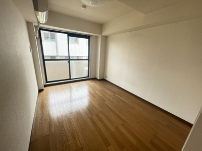 【居間・リビング】 | キューブ豊里 | おしゃれな居間です