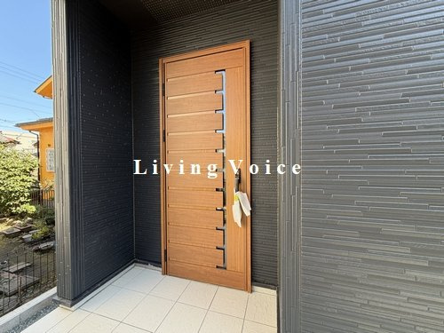 【エントランス】 | 【仲介手数料０円】相模原市南区鵜野森2丁目　新築一戸建て | 相模原市南区鵜野森2丁目　新築一戸建て