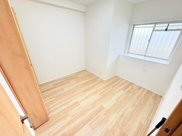 カサベラセントラルプラザ長田の洋室