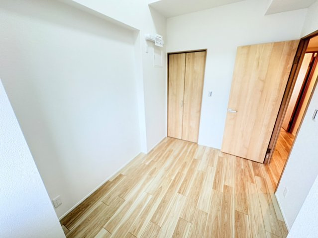 カサベラセントラルプラザ長田の洋室