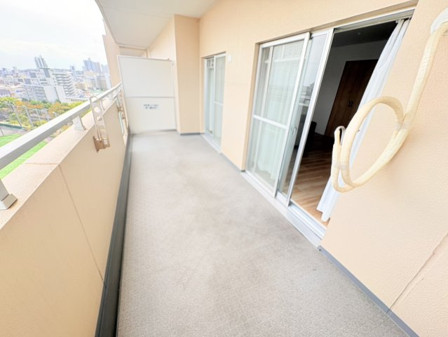 カサベラセントラルプラザ長田のバルコニー