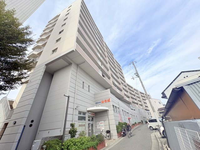 カサベラセントラルプラザ長田の外観