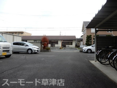 【駐車場】 | シャルムヤマモト