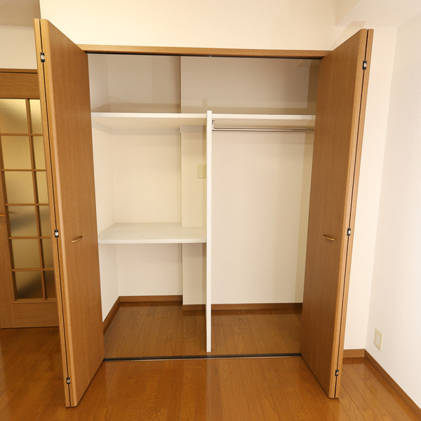 大和商住ビルの収納