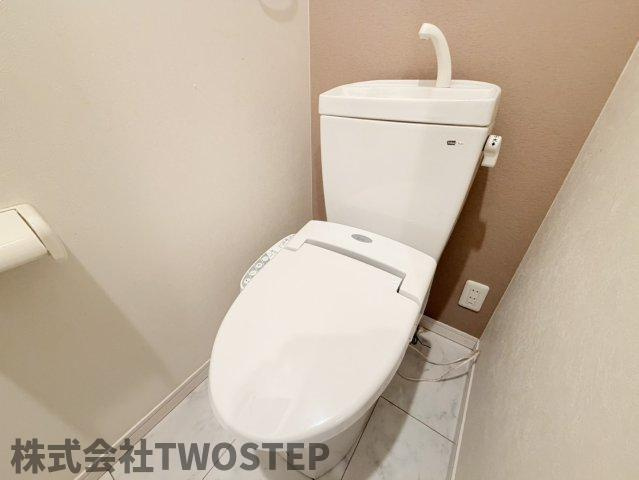 神戸市須磨区須磨浦通6丁目中古戸建のトイレ