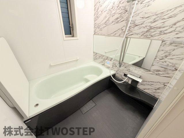 神戸市須磨区須磨浦通6丁目中古戸建の浴室