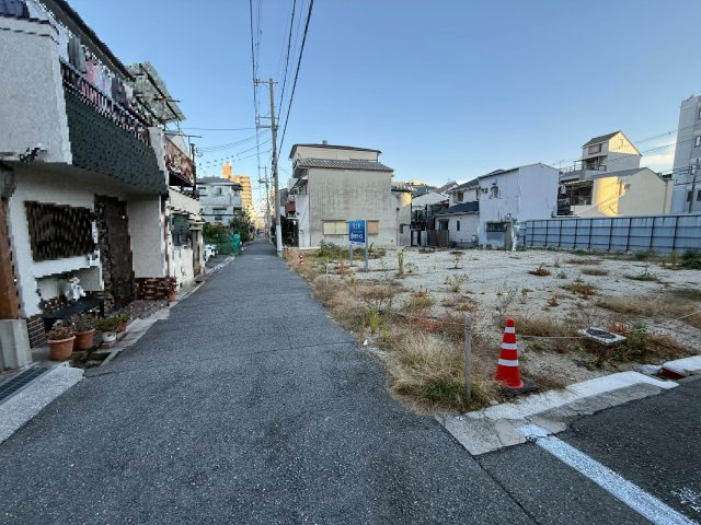 阪南町３丁目土地の前面道路含む現地写真|北西側から東側への写真です。