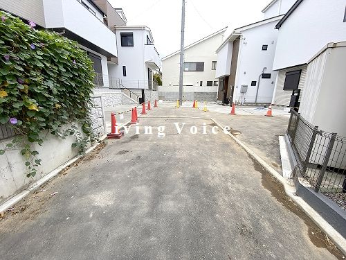 【仲介手数料０円】茅ヶ崎市浜須賀2期　新築一戸建て　全4棟の前面道路含む現地写真|【仲介手数料０円】茅ヶ崎市浜須賀2期　新築一戸建て　全4棟