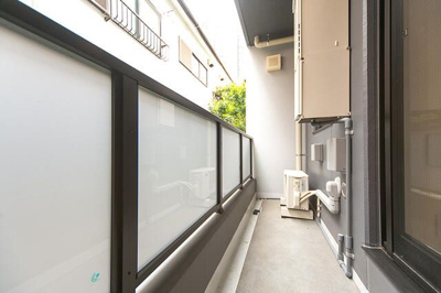 【バルコニー】 | アヴニール三軒茶屋