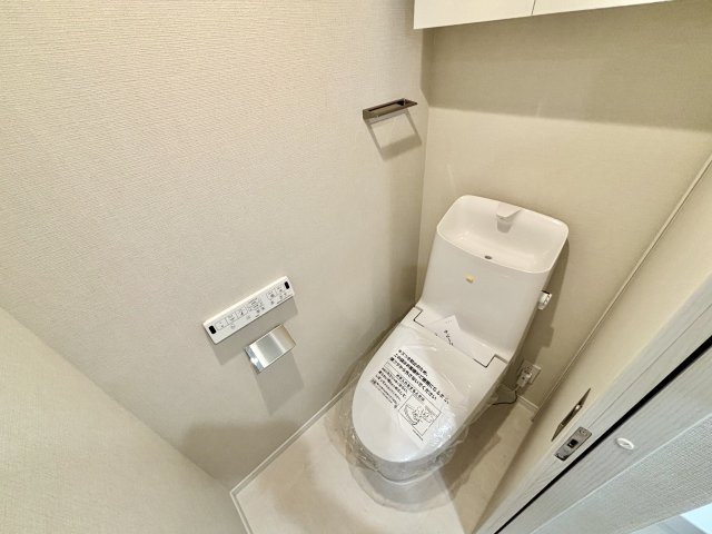 セザールみずほ台のトイレ|落ち着いた色調のトイレです