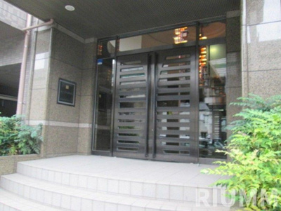 【エントランス】 | ルーブル南麻布