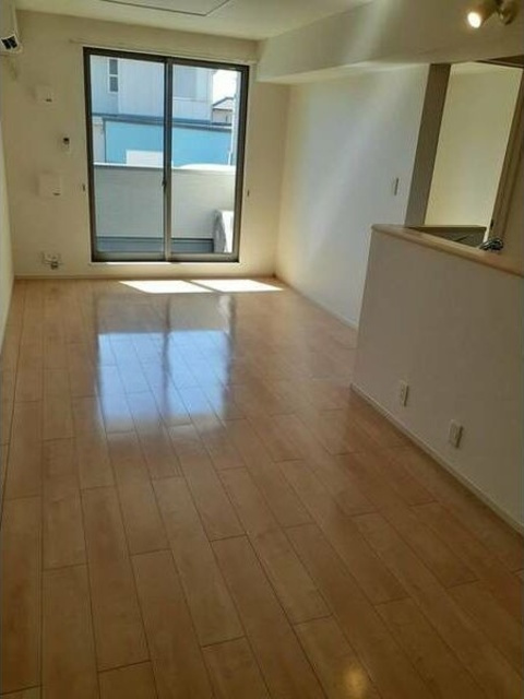 サニー本星の洋室