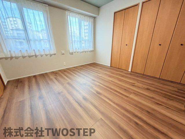 エクセルヴュー御崎公園の洋室