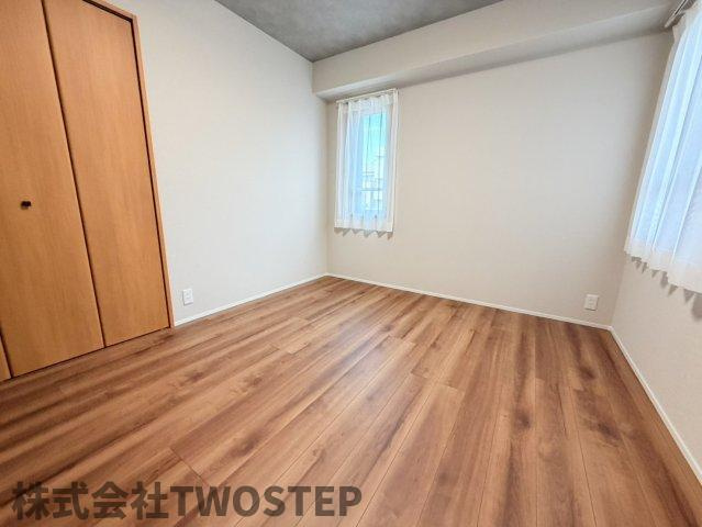 エクセルヴュー御崎公園の洋室