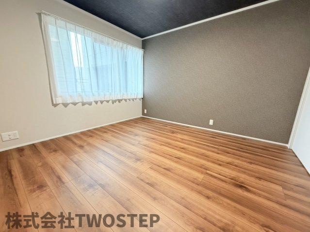 エクセルヴュー御崎公園の洋室