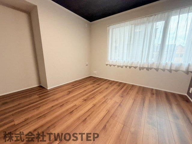 エクセルヴュー御崎公園の洋室