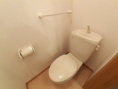 【トイレ】 | アップライゼ | 落ち着いた色調のトイレです