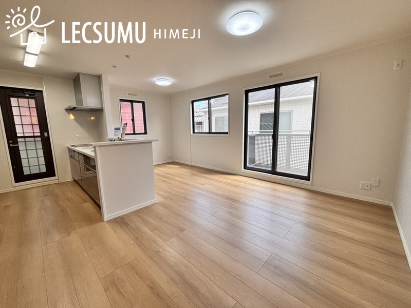 姫路市東雲町5丁目/中古戸建の居間・リビング
