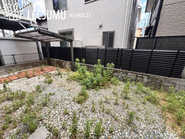 姫路市東雲町5丁目/中古戸建の庭