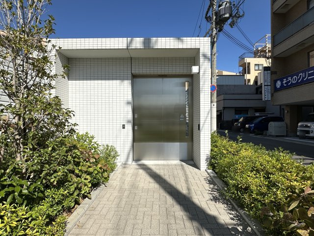 リアラス明石西新町の駐輪場