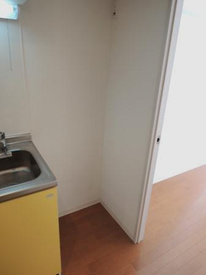 【キッチン】 | さくらガーデンスクエア | 冷蔵庫置場