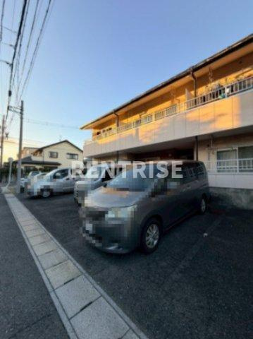 サンハイツ小池の駐車場