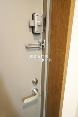 【設備】 | マンション野口２ | 玄関はダブルロックで防犯面も安心です♪