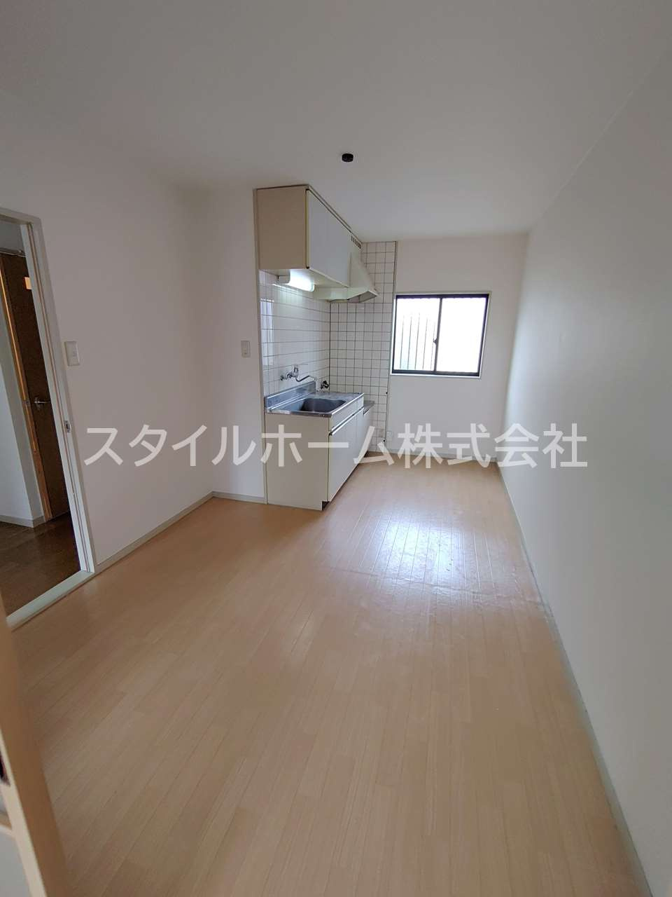 スカイハイツフジの居間・リビング