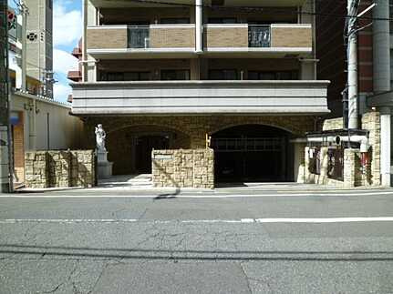 フローレンス幟町のエントランス