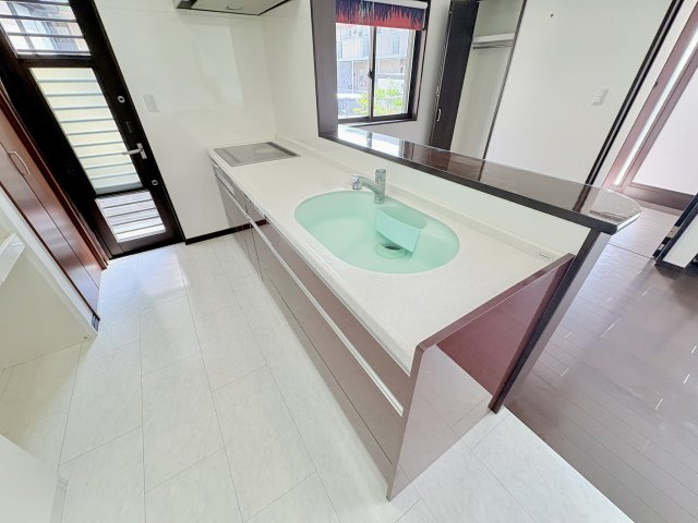 売中古戸建　中央区入野町のキッチン|清潔感のあるキッチンです。オープンキッチンで開放感があります。