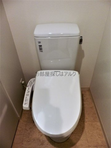 ル・リオン大塚のトイレ|同物件反転タイプ