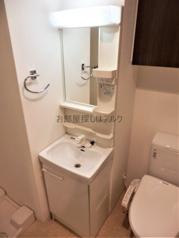 ル・リオン大塚の洗面所|同物件反転タイプ