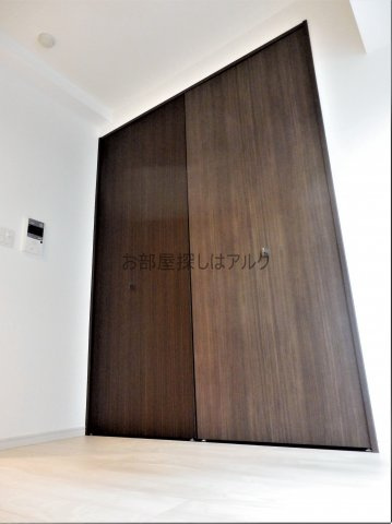 ル・リオン大塚の収納|同物件反転タイプ