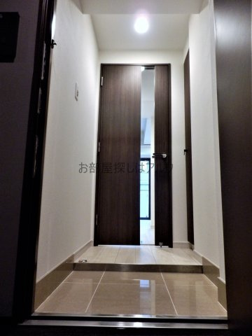 ル・リオン大塚の玄関|同物件反転タイプ