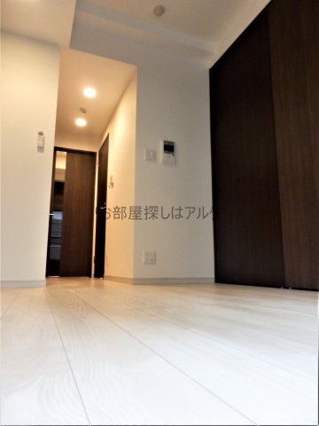 ル・リオン大塚の居間・リビング|同物件反転タイプ