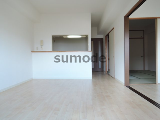 キャピタルグレイスの居間・リビング