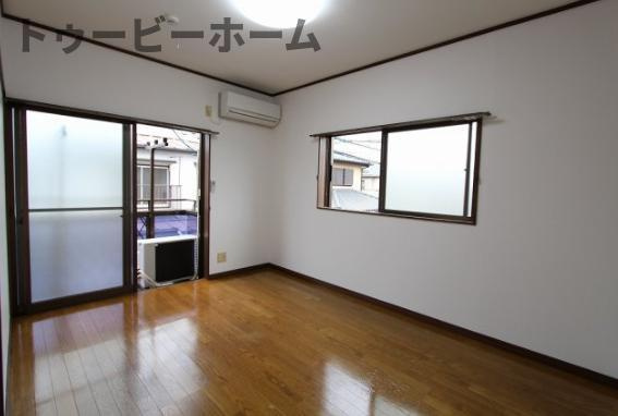 ヴィラパルステージⅠの居間・リビング|使いやすいリビングです