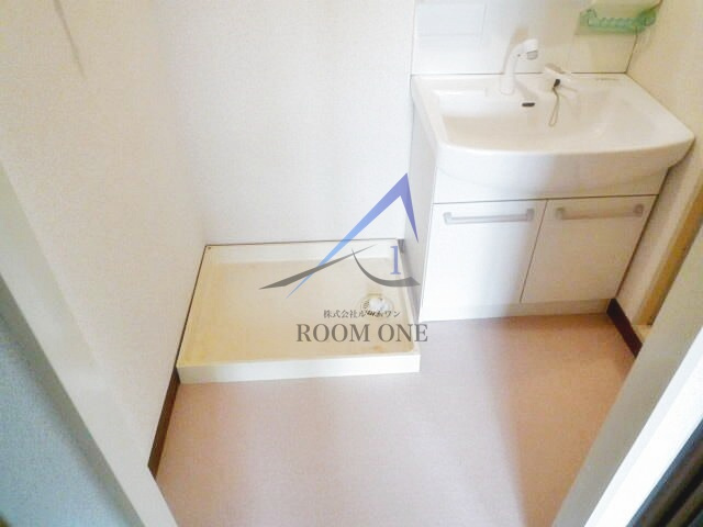 エンゼルハイム梅屋敷第２の洗面所|独立洗面台です。